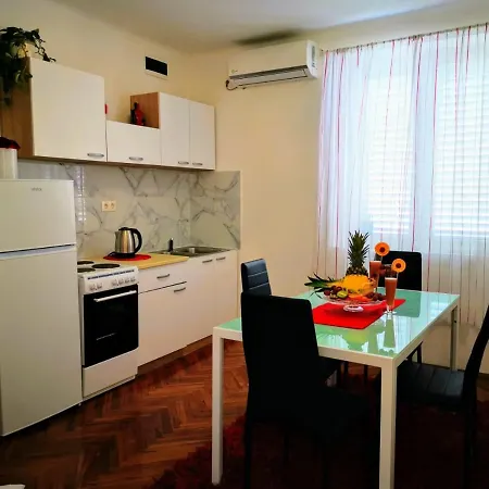 Apartman Lu * Vela Luka