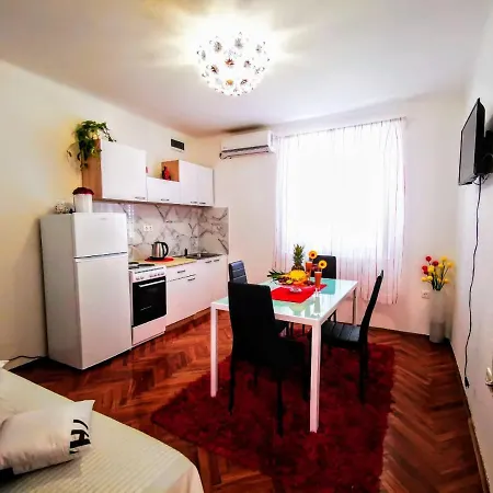 Appartement Apartman Lu